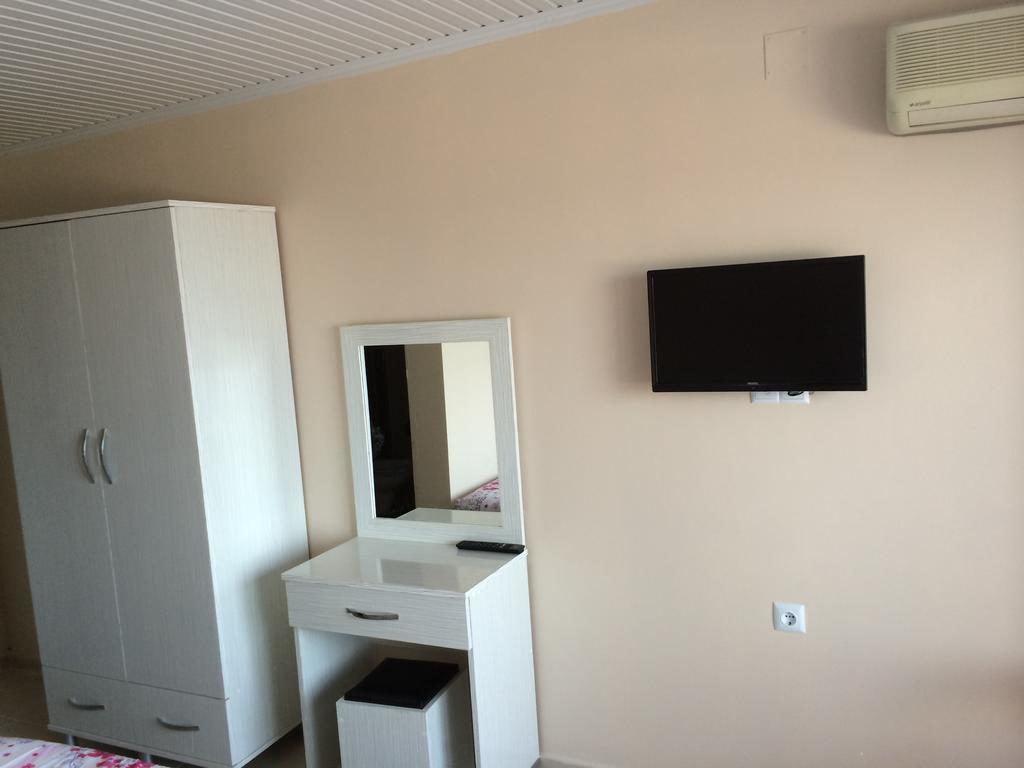 Delfin Hotel Kizkalesi Esterno foto