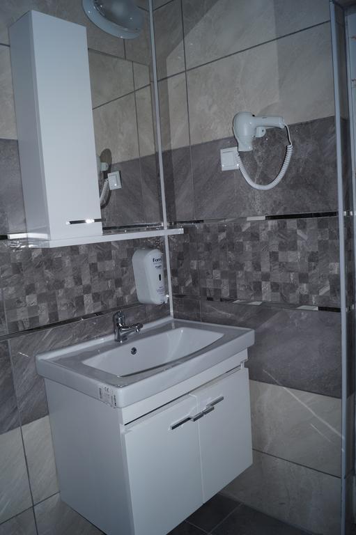 Delfin Hotel Kizkalesi Esterno foto