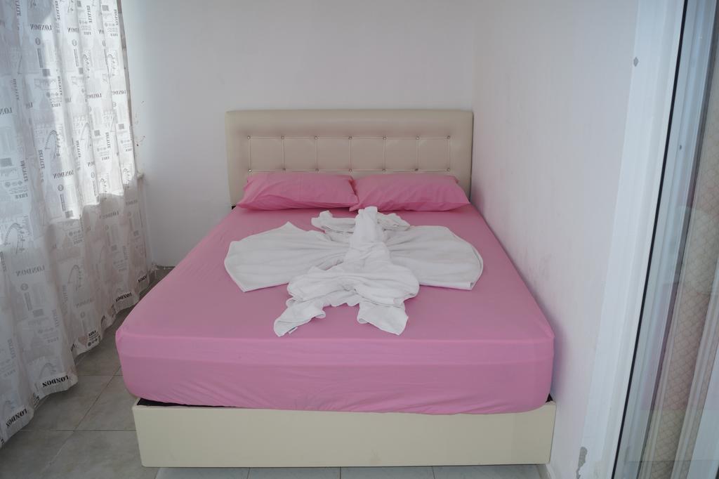 Delfin Hotel Kizkalesi Esterno foto